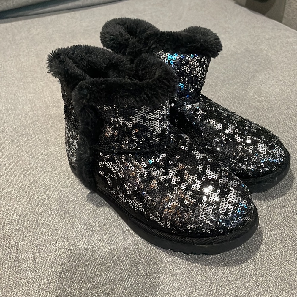 Sonoma Black and Silver Sequins Faux Fur Boots - Picture 1 of 15